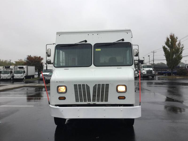 2012 workhorse sale step van