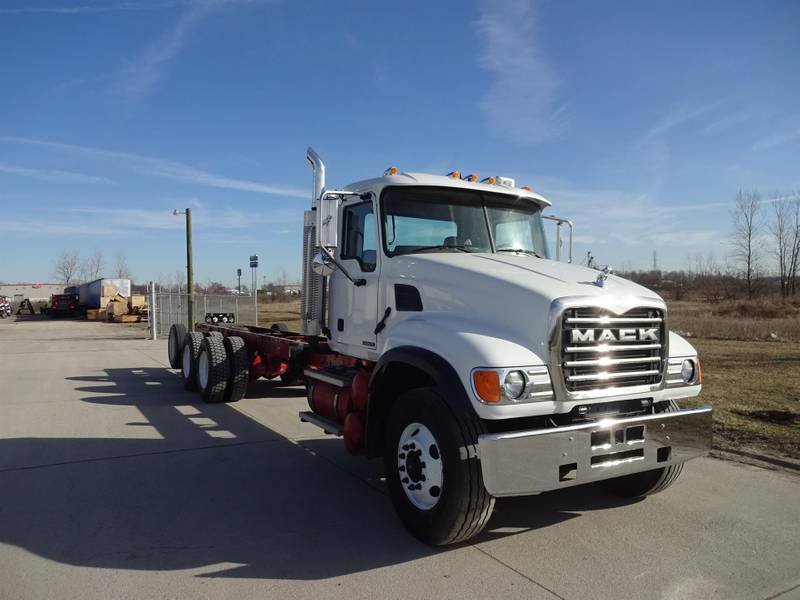 2005 Mack Granite CV713 (For Sale) | Cab & Chassis | #5M029179