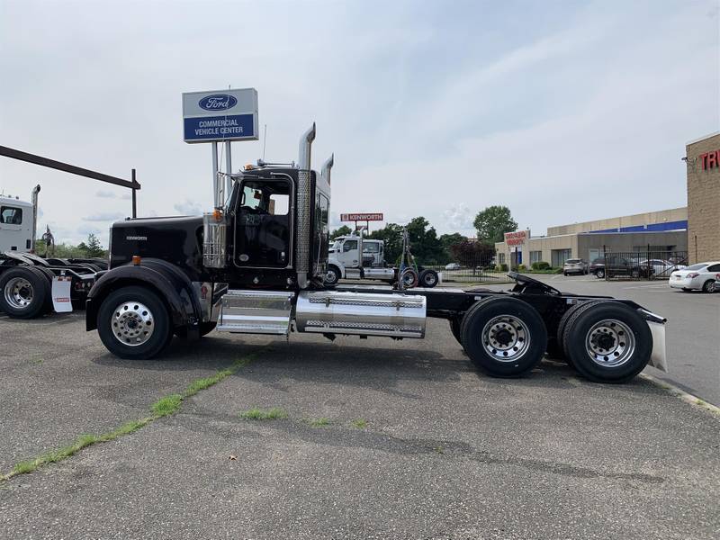 2022 Kenworth W900L (For Sale) | Day Cab | #NK-5870