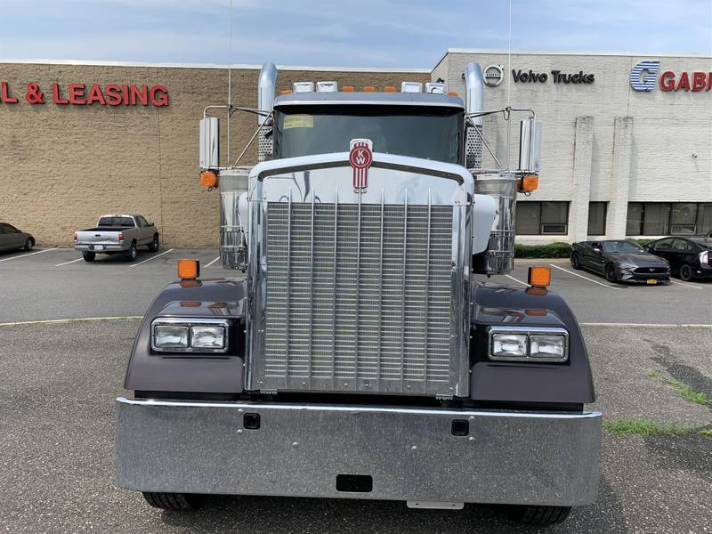 2022 Kenworth W900L (For Sale) | Day Cab | #NK-5870