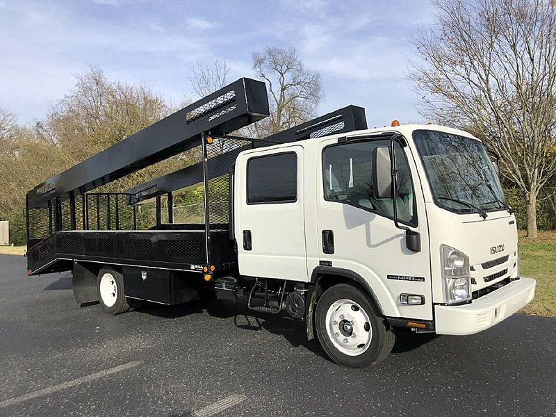 2024 Isuzu NPR HD (4) Door