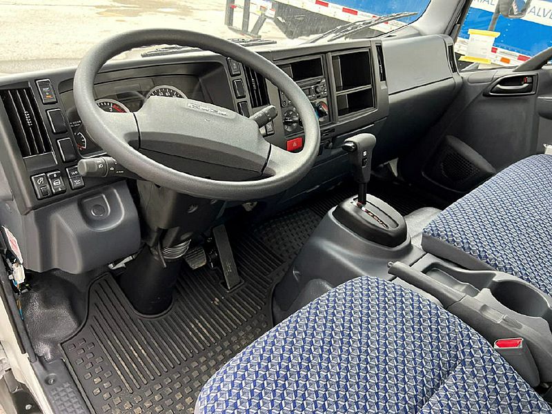 2024 Isuzu NPR HD (4) Door