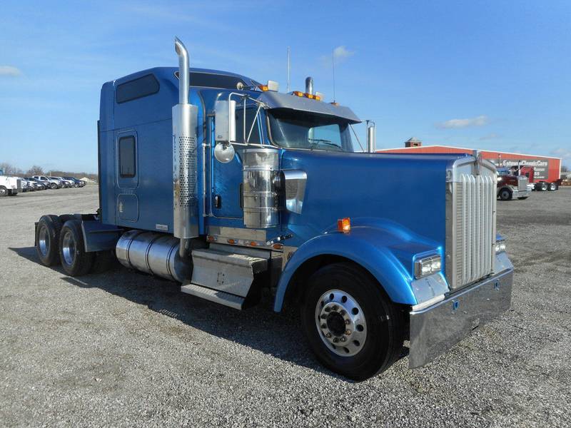 2003 Kenworth W900L (For Sale) | Semi Truck | #2409(88)