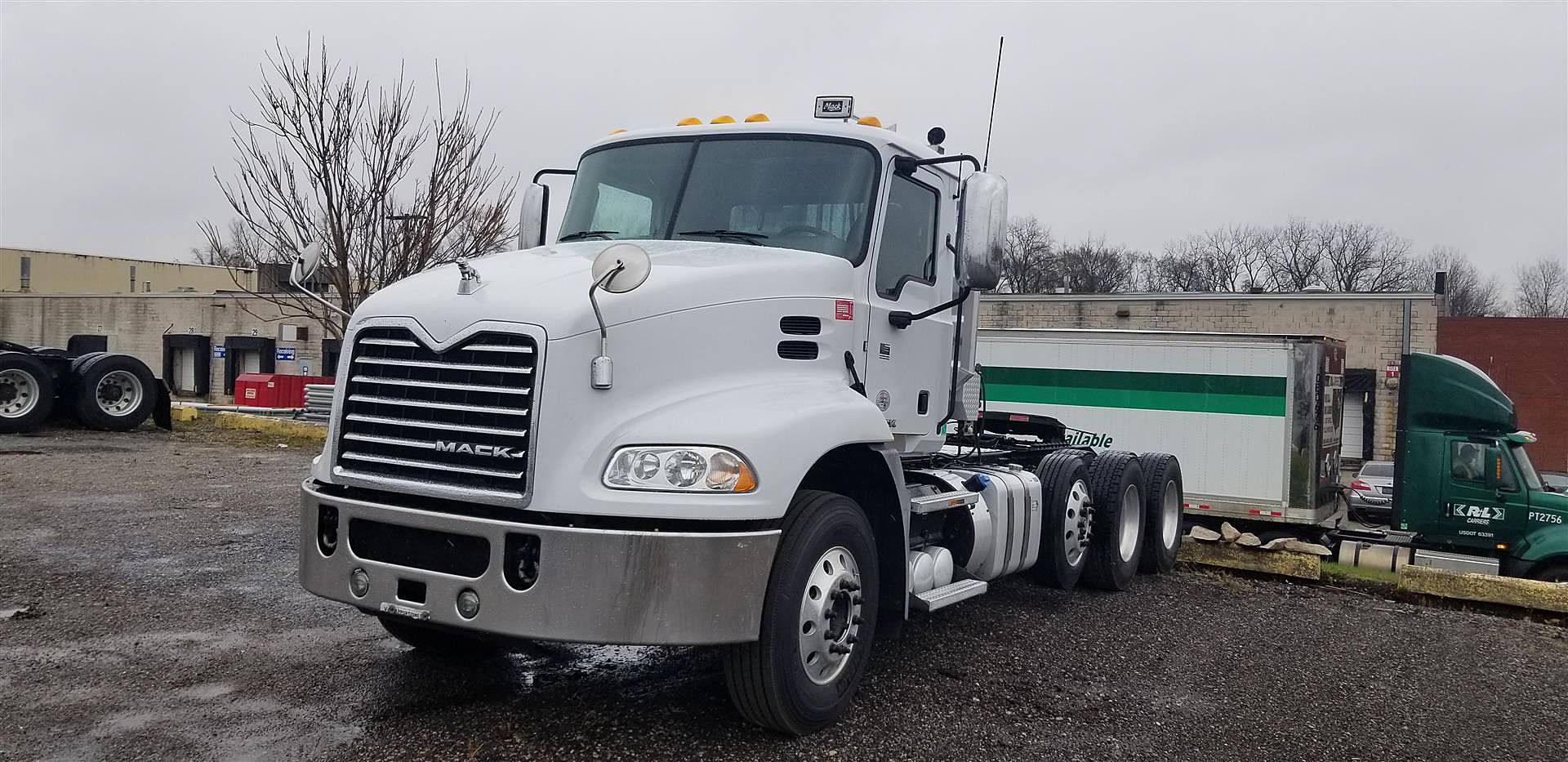 2018 mack pinnacle price