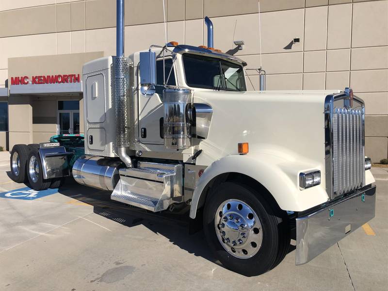 2021 Kenworth W900L (For Sale) | 42