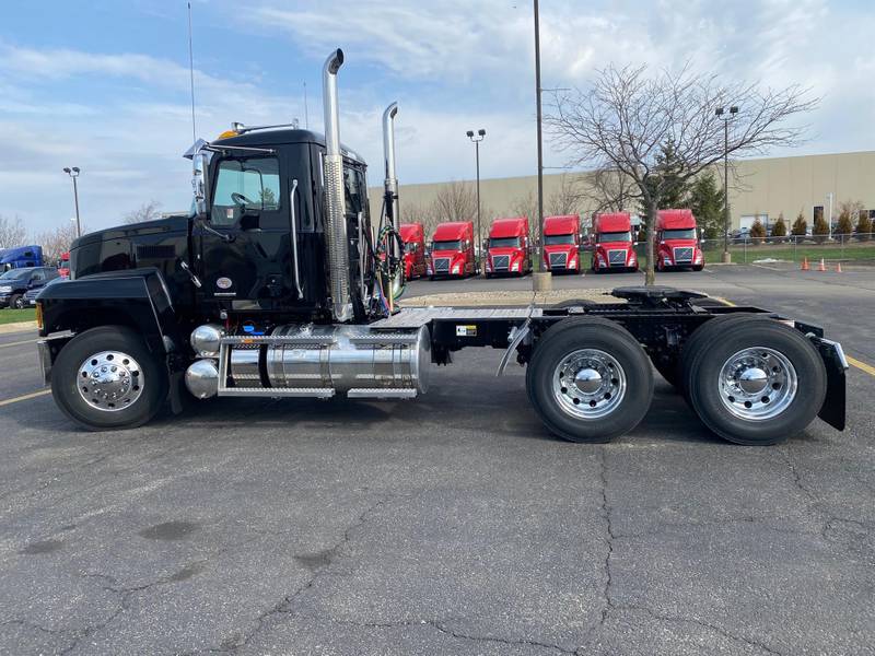 2021 Mack Pinnacle 64T (For Sale) | Day Cab | #HM100046