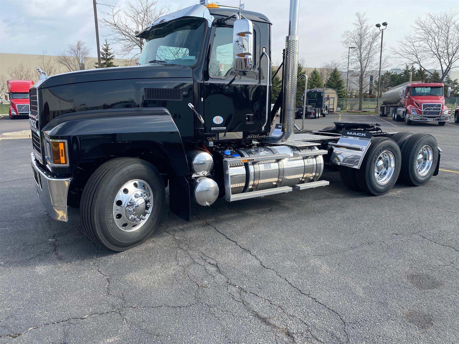 2021 Mack Pinnacle 64T (For Sale) Day Cab HM100046