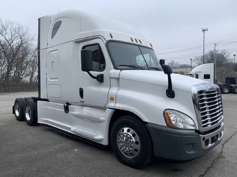 2017 Freightliner Cascadia (For Sale) | Semi Truck | #1793768