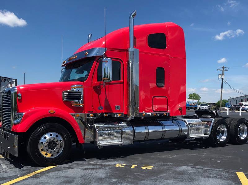 2022 Freightliner Coronado122SD (For Sale) 70" Sleeper JOP1004