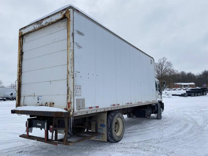 2005 Isuzu FTR (For Sale) | 20' | #C8681