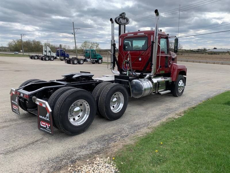 2021 Mack Pinnacle (For Sale) Day Cab HM100043