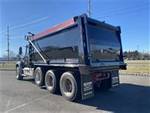 2017 Mack GU713 - Dump Truck