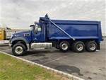 2016 Mack GU713 - Dump Truck