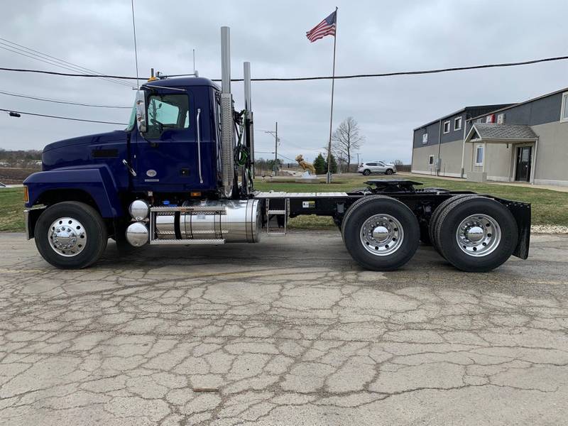 2022 Mack Pinnacle (For Sale) Day Cab HM100055
