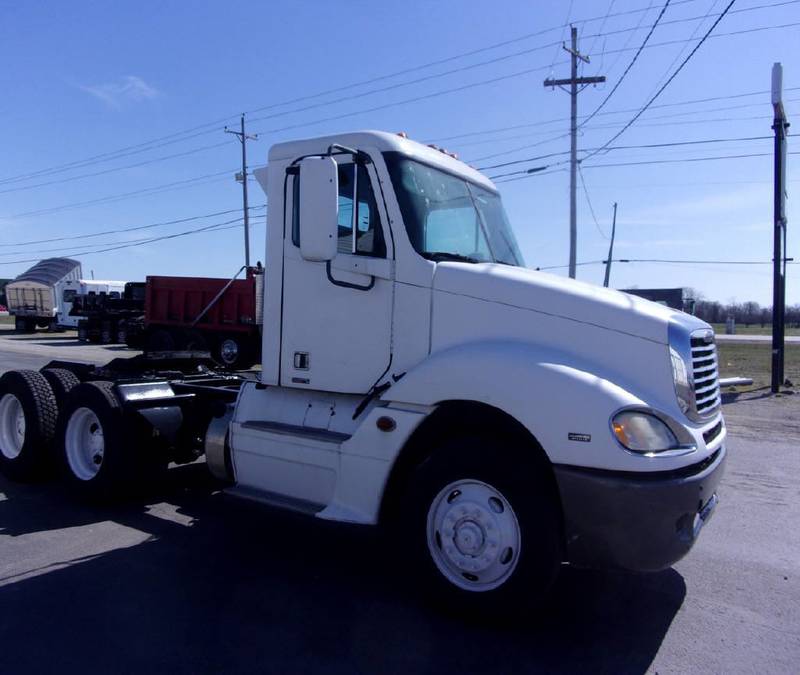 2007 freightliner columbia weight