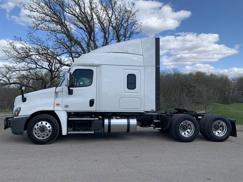 18 Freightliner Cascadia 125 For Sale Sleeper Truck R