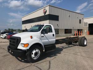 2007 Ford F650 - Cab & Chassis