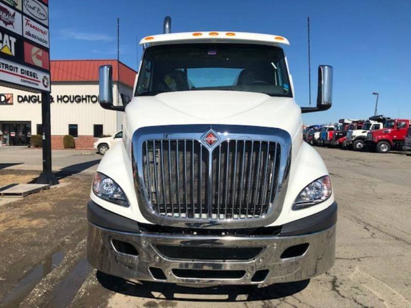 2019 International RH613 (For Sale) | Day Cab | #182301