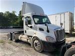 2010 Freightliner CASCADIA - Day Cab