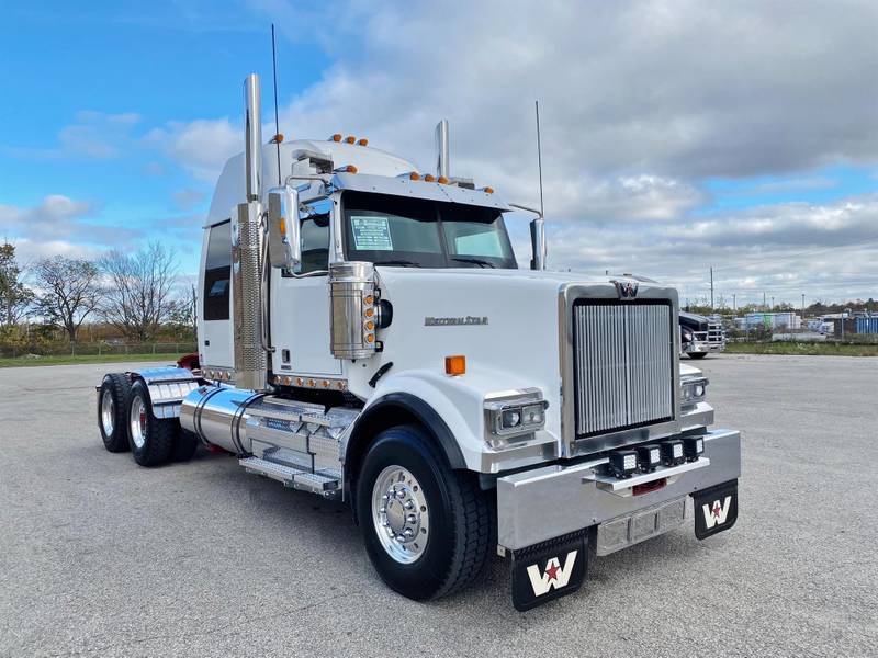 2019 Western Star 4900 FA (For Sale) | Stratosphere Sleeper Sleeper ...