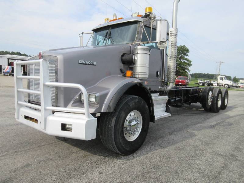 2013 Kenworth T800 (For Sale) | Cab & Chassis | #7112