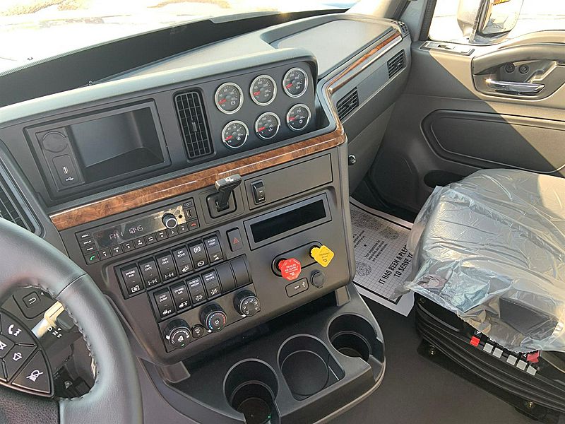 2022 International LoneStar (For Sale) | Day Cab | #423-22