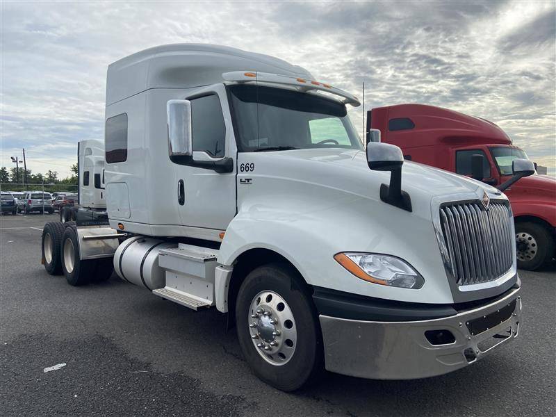 2018 International LT (For Sale) | 56