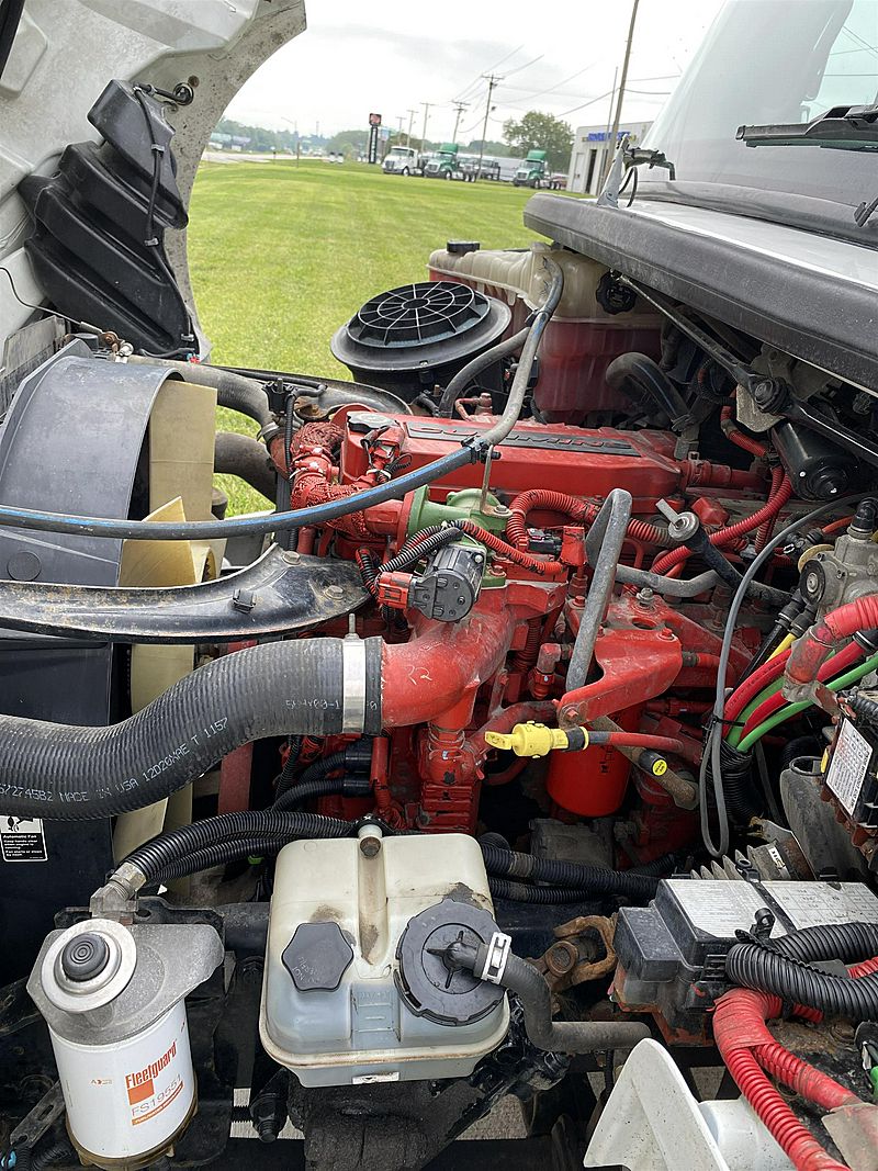 2013 Freightliner M2 (For Sale) | 24' Box | Non CDL | #DDFB1815