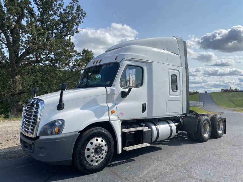 2017 Freightliner Cascadia 125 For Sale | 72