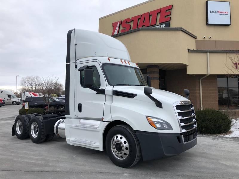 2018 Freightliner New Cascadia For Sale | DAY CAB Sleeper | #719240