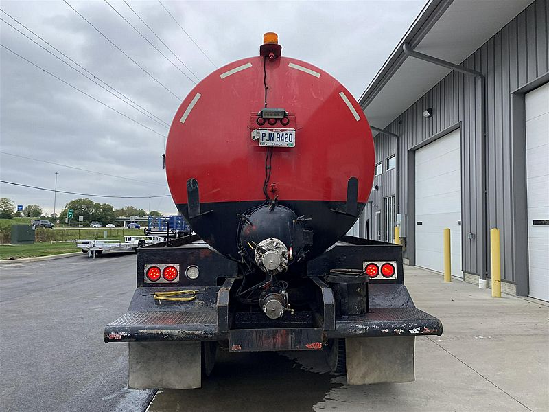 2012 Kenworth T800 (For Sale) Vacuum Truck C8915