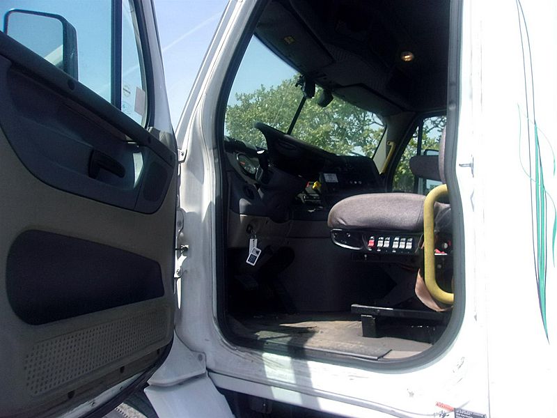 2016 Freightliner Cascadia