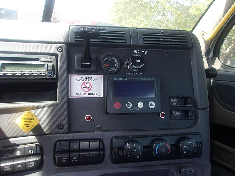 2016 Freightliner Cascadia