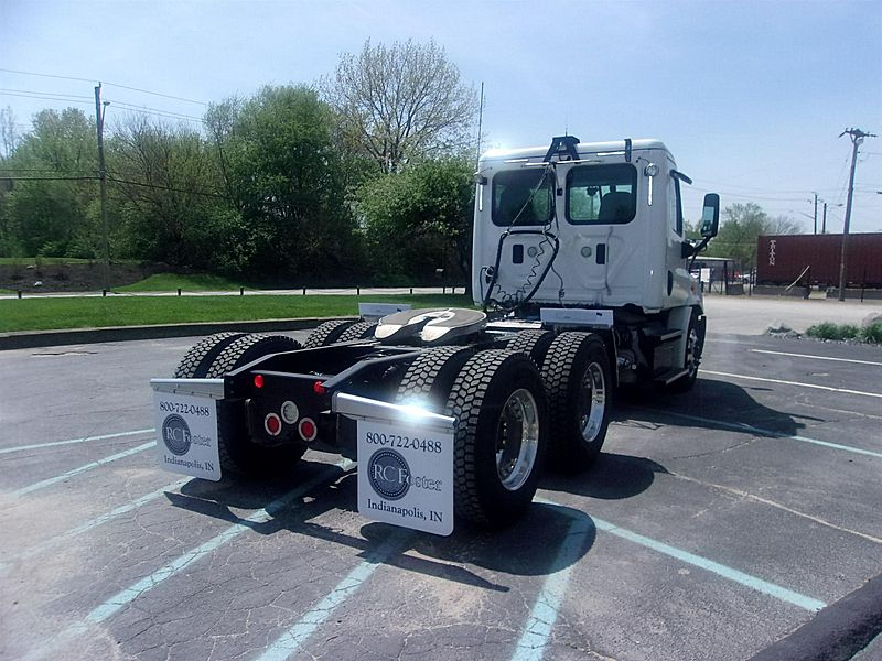 2016 Freightliner Cascadia