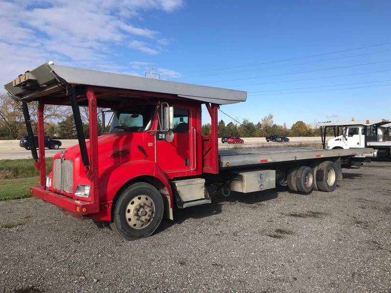 2005 Kenworth T300 (For Sale) | Flatbed | #86678