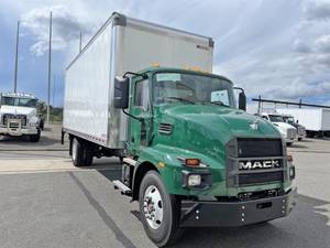 2023 Mack MD742 - Box Truck