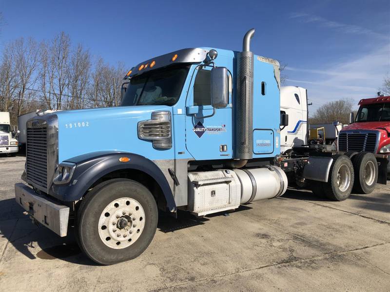 2011 Freightliner Coronado 122 (for Sale) 