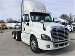 2018 Freightliner CASCADIA - Day Cab