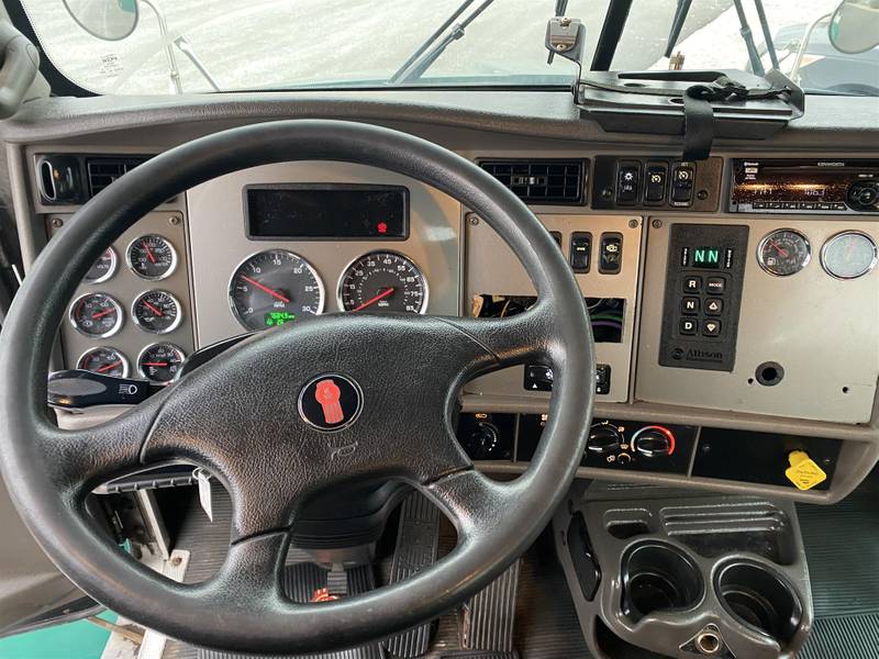 2015 Kenworth T370 (For Sale) | Box Van | #12206M