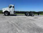 2008 Kenworth T800 - Cab & Chassis