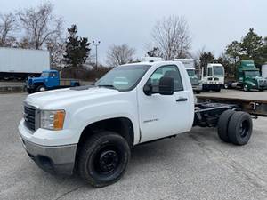 2011 GMC 3500 HD - Cab & Chassis