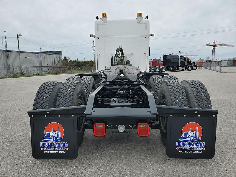 2015 Kenworth T880 TriAxle For Sale 52" Sleeper 1154422