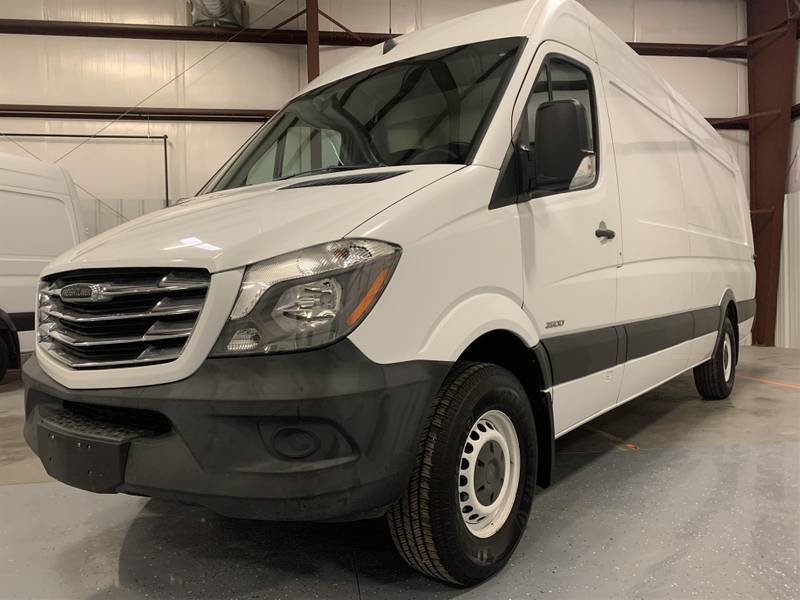 2015 Freightliner Sprinter 2500 (For Sale) | Cargo Van | #MT1010