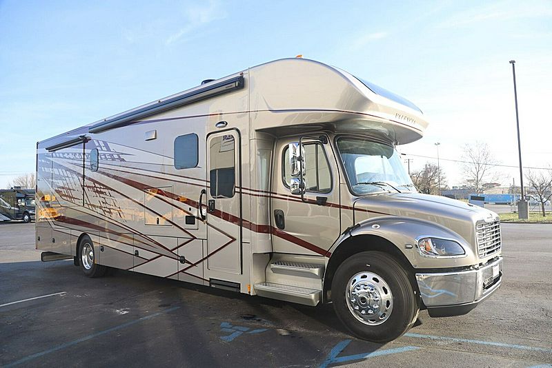 2023 Renegade Valencia 38RB (For Sale) Vocational R0064