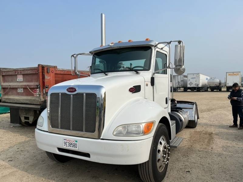 2016 Peterbilt 337 (For Sale) | NON Sleeper | #U358543