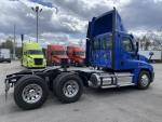 2017 Freightliner Cascadia CA125 - Tractor