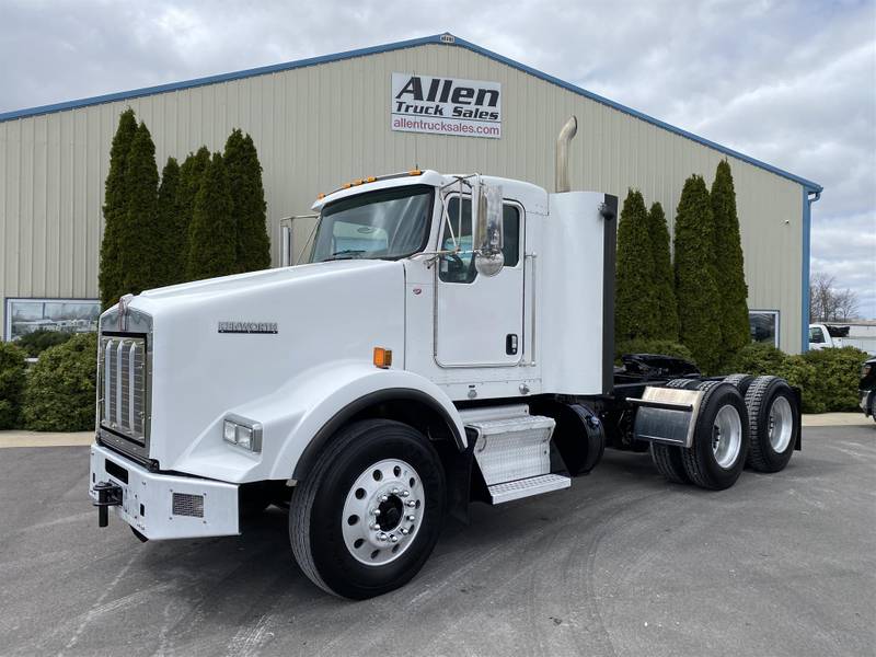 2015 Kenworth T800 (For Sale) | Day Cab | #12229