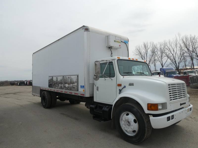 1999 International 4700 (For Sale) | 23' Box | #9921