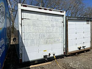 2012 AMH 18' VAN BODY - Dry Van