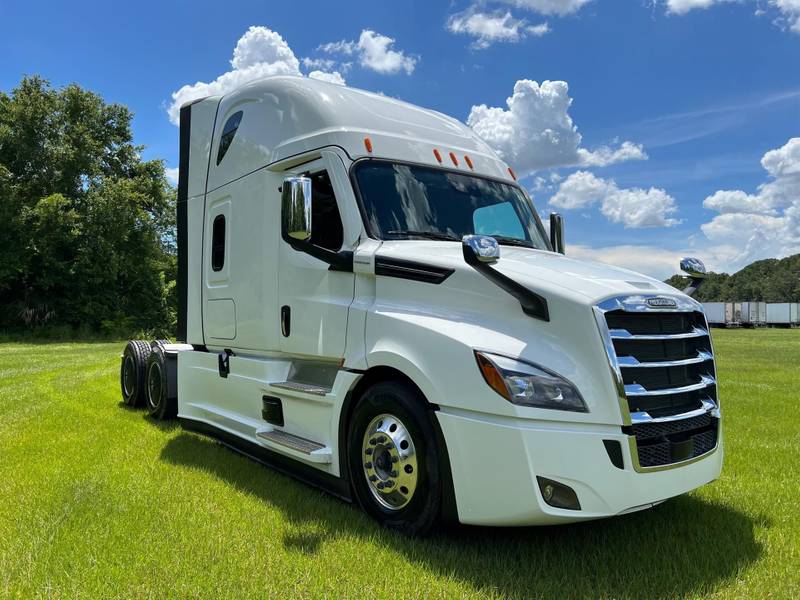 2023 Freightliner Cascadia Price